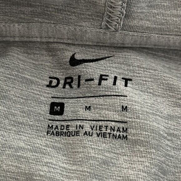 Nike Sweatshirt Womens Medium Grey Pull Over Yoga Jersey Crop Dri Fit Light Weig - Picture 8 of 10